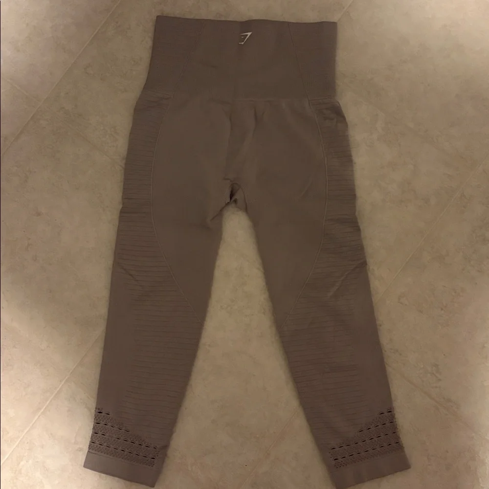 Gymshark Womens Seamless High-Waist Leggings inTaupe/Greige - Picture 4 of 4